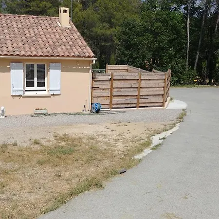 Charmante Maison Climatisee Avec Piscine Holiday home *
